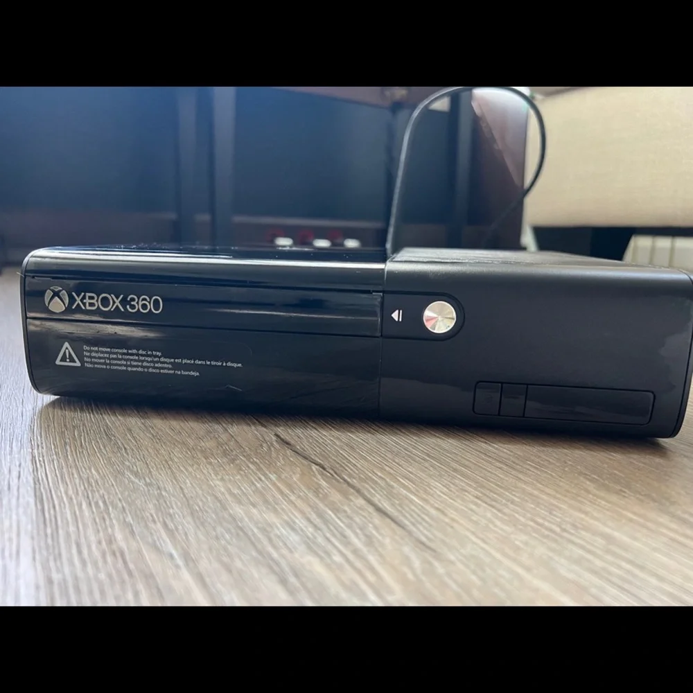 Microsoft Xbox 360 E Black 4GB Console